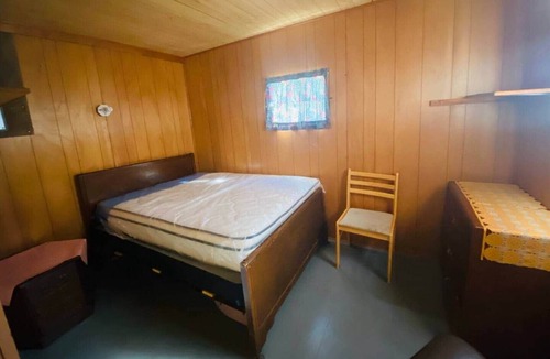 Centre Hastings Cabin | Bailey's Cottages (#6) Relaxing cabin on the lake