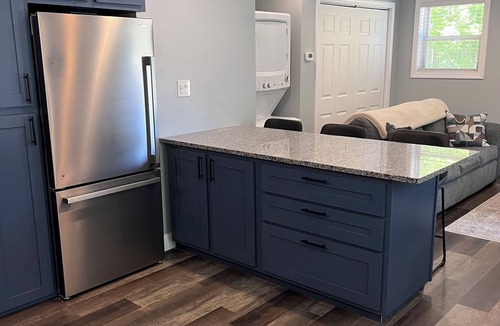 Bangor Apartment | Bangor Waterfront Stay Steps to Concert Venue