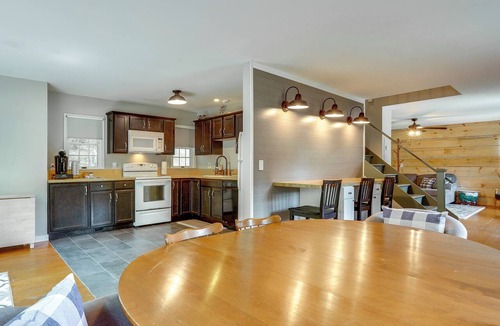 Southbury House | Barn House w/Private Pond & Dock in Southbury!