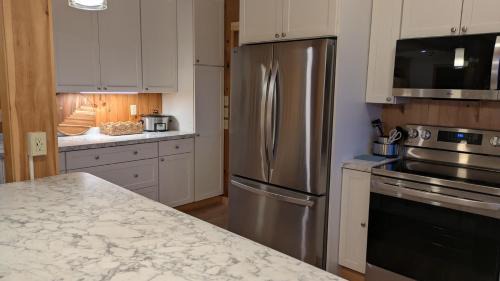 Orrs Island House | Barnacle - quiet family Maine waterfront getaway