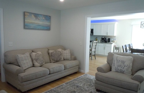 Cummaquid House | Barnstable Bliss in Cummaquid Heights!