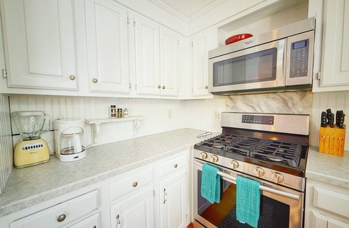 West Barnstable House | Barnstable Breeze with Seasonal Pool and Hot tub