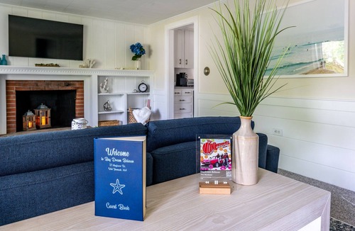 West Yarmouth Cottage | Bay Dream Believer-Steps to Colonial Acres Beach-Perfect Cape Getaway