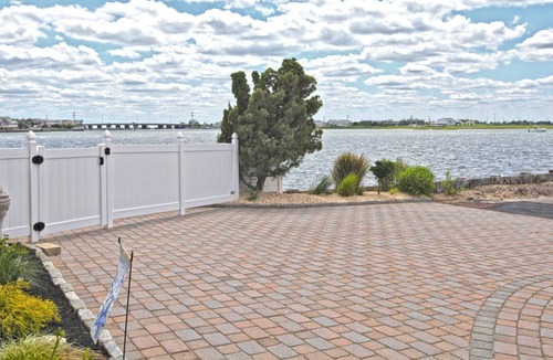 Surf City House | Bayfront Home With Beautiful Bay Views 6 Bedrooms 4 Bathrooms & Elevator