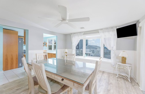 Waretown House | Bayfront Oasis with Pool & 4 Bedrooms
