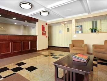 Branford Hotel | Baymont by Wyndham Branford/New Haven