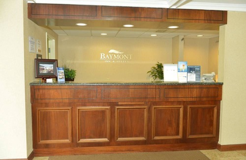 Branford Hotel | Baymont by Wyndham Branford/New Haven