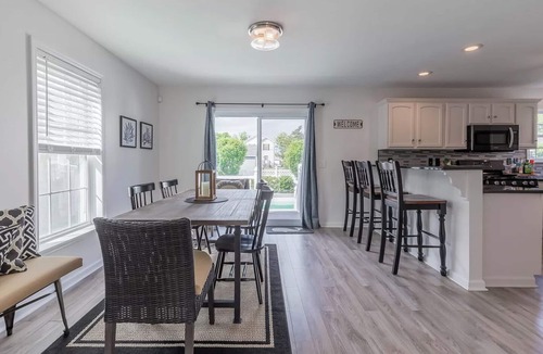 Green Creek House | Beach Block Shoreline Retreat with Pool & Fire Pit 1 Minute Walk to Beach