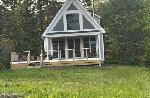 Brooksville Ski Chalet | Beach Front in Magical Cape Rosier Newly renovated.
