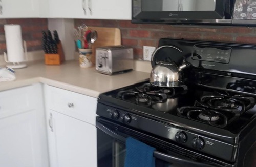 Ocean Park House | Beach House 3 Minute Walk to the Beach. Next to Ocean Park. Location-Location