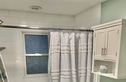 Westbrook Center House | Beach house getaway - 4 min walk to the beach!