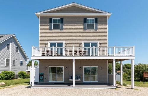 Eastward Look House | Beach House - Walk to gorgeous Beach - 150 Yards to beach