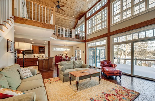 Moultonborough House | Beach & Mtn Views! Lakefront Moultonborough Home