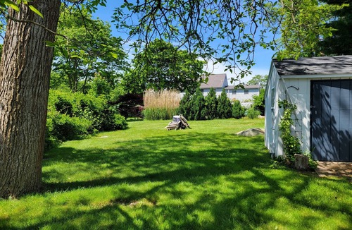 Westerly Cottage | Beach Pass Included. Sleeps 6- 7. Five beaches within 4-5 miles.