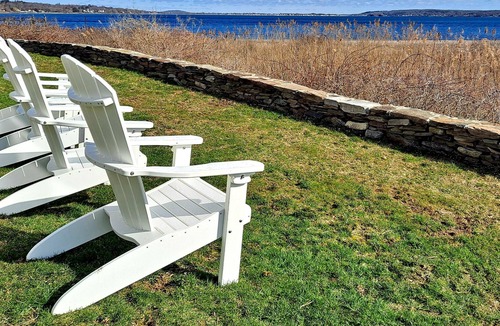 Portsmouth House | BeachCliff- Beachfront Home