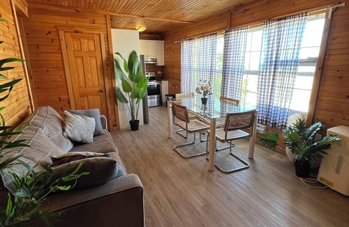 Wasaga Beach Cottage | BEACHFRONT COTTAGE IN WASAGA BEACH - SANDPIPER BEACH RESORT - COTTAGE # 2