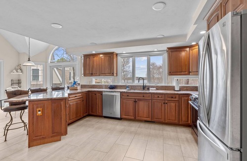 Buzzards Bay House | Beachfront Escape: Private Beach, Kayaks & Fire Pit
