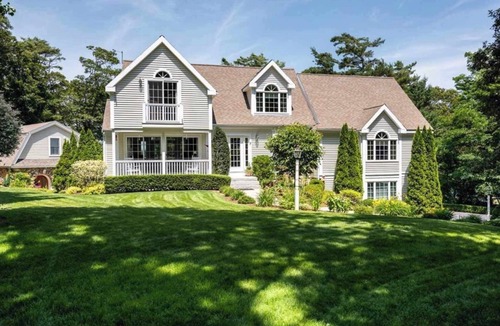 Buzzards Bay House | Beachfront Escape: Private Beach, Kayaks & Fire Pit