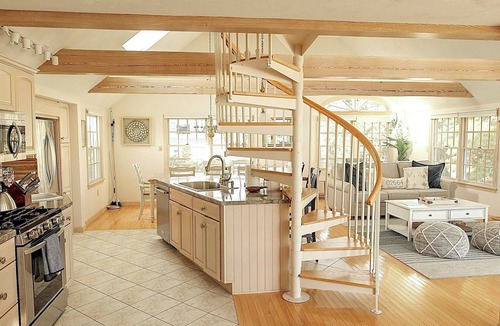 South Yarmouth House | 🌊 BEACHFRONT FAMILY HOME STEPS TO OCEAN! 2026 Vrbo Rental Of The Year