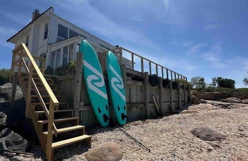 Greenport West House | Beachfront Greenport Villa