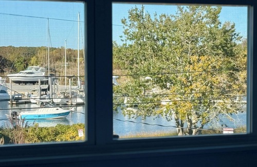 Westbrook Center House | Beachfront house. Spacious 4-bedroom house in charming Westbrook with AC