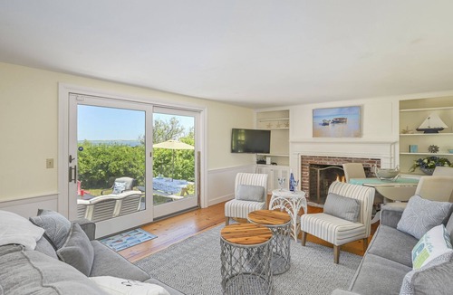 North Chatham House | Beachfront, ocean view, pet friendly, sleeps 8 Nauset Watch