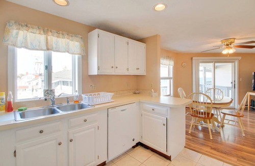 Ocean Park Condo | Beachfront Old Orchard Beach Condo w/Balcony