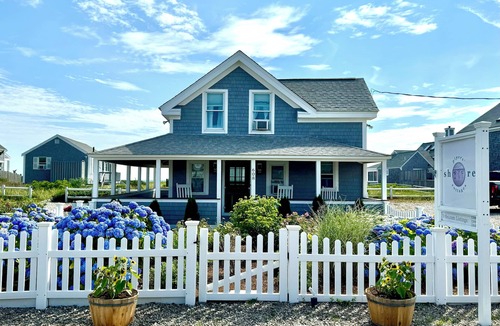 North Truro Cottage | Beachfront on our private beach! Driftwood Cottage - Pipers' Shore