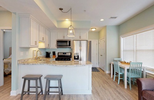 Ocean Park Condo | Beachside Abode 1A