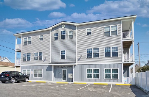 Ocean Park Condo | Beachside Abode 1A