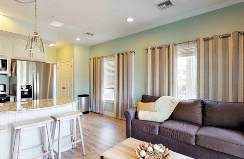 Ocean Park Condo | Beachside Abode 2A