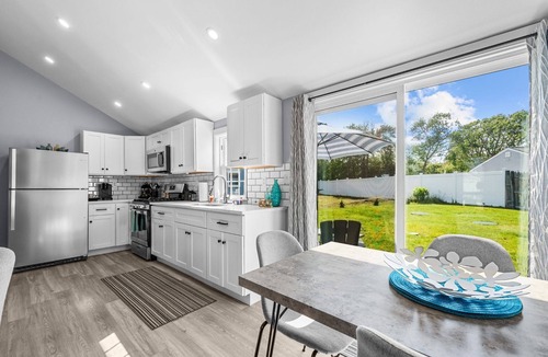 West Dennis Cottage | Beachside Bliss at Sunset Retreat
