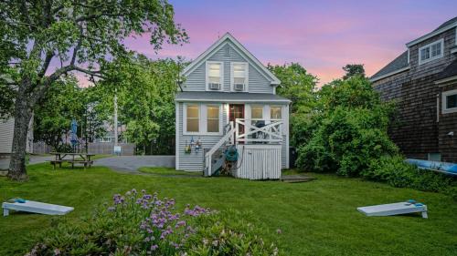Pine Point House | Beachwood Cottage by Bayley Vacation Rentals