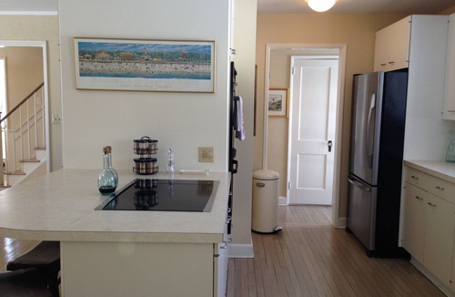 Top of the Hill Cottage | Beachy and quiet 5 bedroom in the heart of Newport
