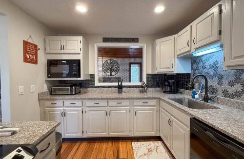 North Conway Villa | Beary Happy Place | Modern & Close to Downtown