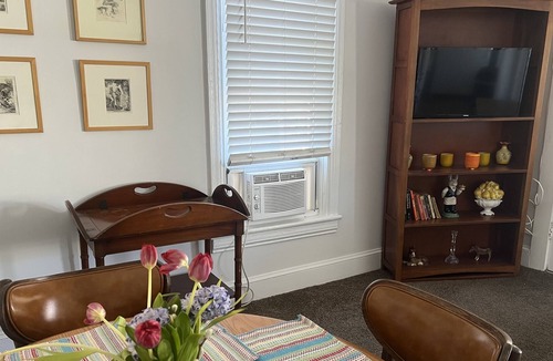 Ocean Grove Apartment | Beautiful 1 BR Apt 4 ... 1.5 blks from beach Ocean Grove