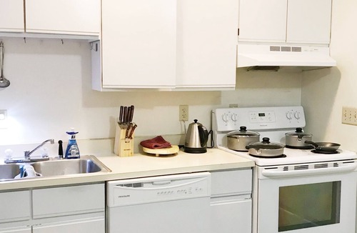 West Lebanon Condo | Beautiful 2 Bedroom Quiet Condo