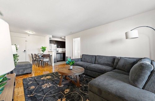 North Brookline Apartment | Beautiful 2bd/1.5ba Next to BU 8638