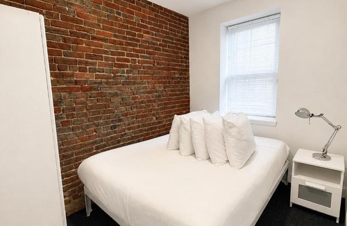 Columbus Apartment | Beautiful 2Bedroom in the South End Boston - Ground Level Unit