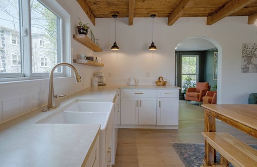 Town of Milo House | Beautiful 3 bedroom chalet near Keuka Lake