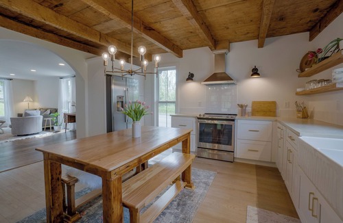 Town of Milo House | Beautiful 3 bedroom chalet near Keuka Lake