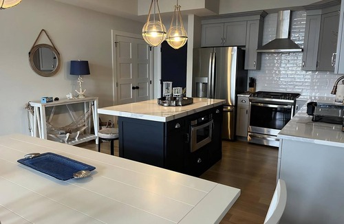 Ship Bottom Condo | Beautiful 3 bedroom condo close to beach with ocean views from rooftop deck