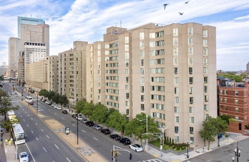 Prudential - St. Botolph Apartment | Beautiful 3BR 2BA Condo in back bay heart