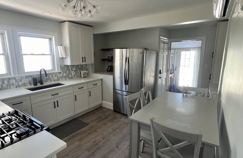 Boston Apartment | Beautiful 3BR+Office+Parking+Backyard near Boston-Cambridge.