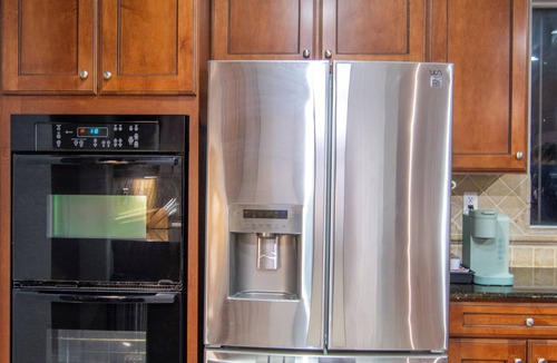 Lancaster House | Beautiful 4 Bedroom - Fun Family Pet Friendly Home