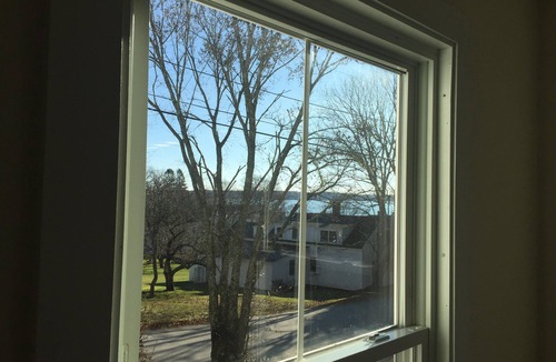North Haven House | Beautiful 4 Bedroom Home - Downtown!