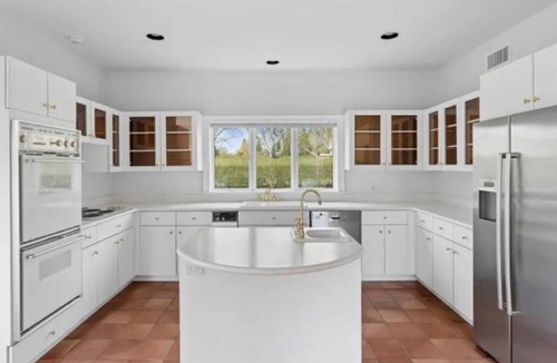 Village of Southampton House | Beautiful 5-bedroom home with private tennis court & pool Southampton village