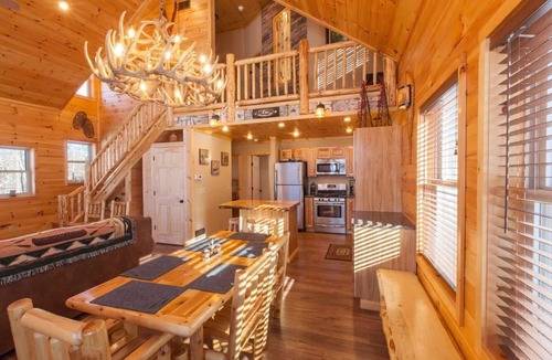 Town of Webb Cabin | Beautiful ADK Getaway! Trail 4 and Lake Access! Weekly Discount Available