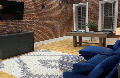 Corning Apartment | Beautiful apartment, located directly on Market street