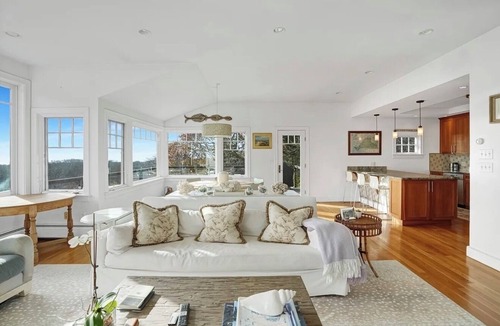 Aquinnah House | Beautiful Aquinnah Retreat